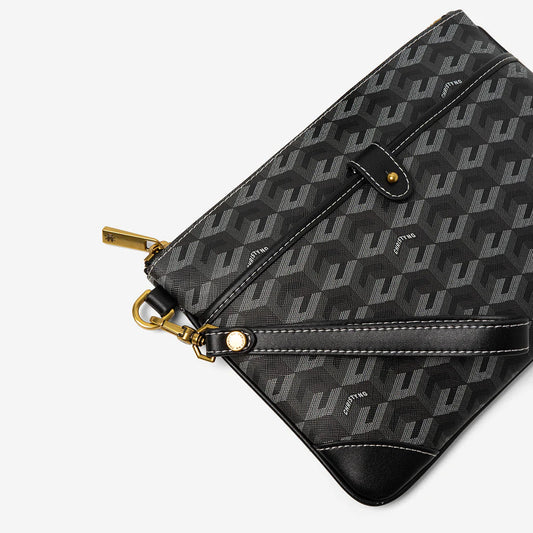 Leandro Pouch